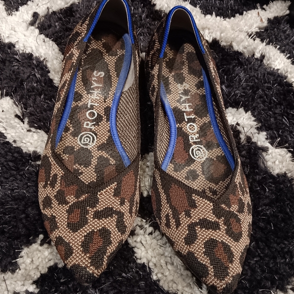 Rothy’s Retired Wildcat Leopard Print Point Flat Shoes Size 7 - Picture 5 of 5